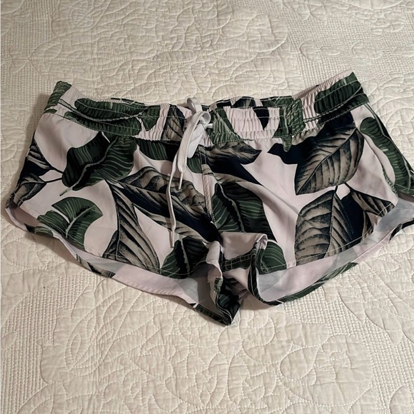 Rip Curl Leaf Print Bikini Shorts Set Medium - Picture 4 of 6